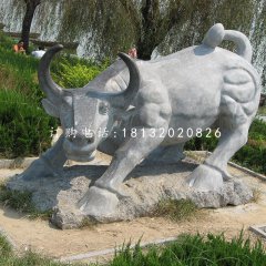 青石华尔街牛雕塑，公园动物石雕