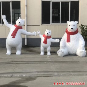 圣诞北极熊雕塑